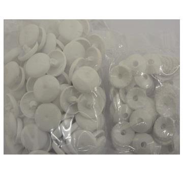 Nasturi de imbracat, din plastic, alb, 22 mm