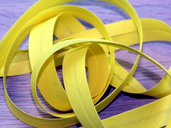 Banda bias din bumbac, galben lamaie, 40/20 mm