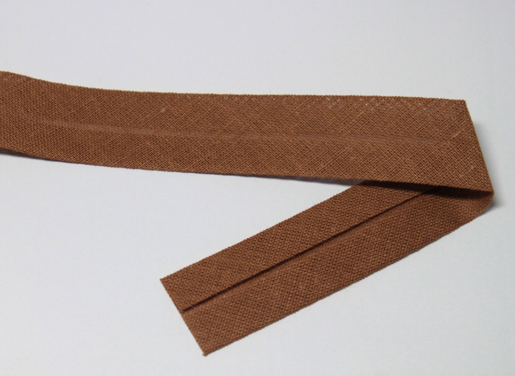 Banda bias din bumbac, nougat, 40/20 mm