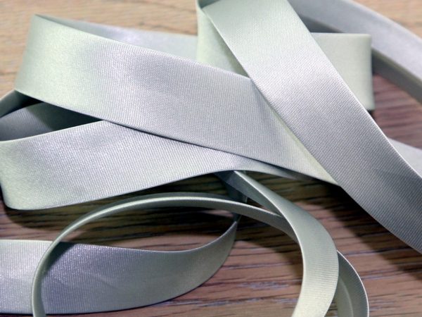 Banda bias Duchesse, gri argintiu, 40/20 mm