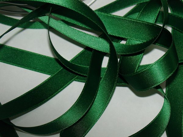Panglica satin, verde iarba, 25 mm