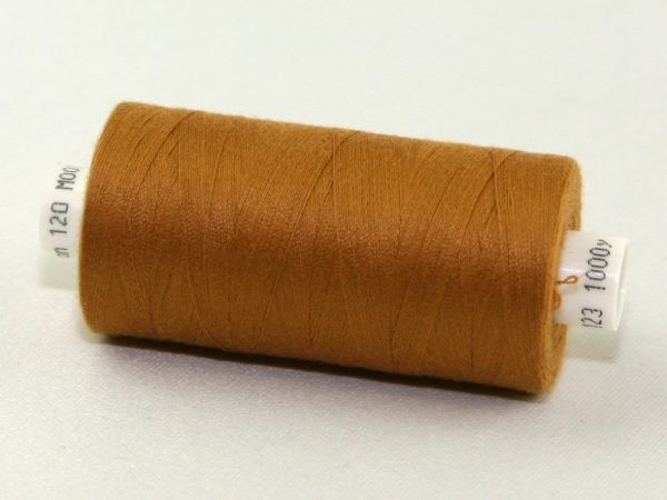 Ata de cusut poliester Moon M011