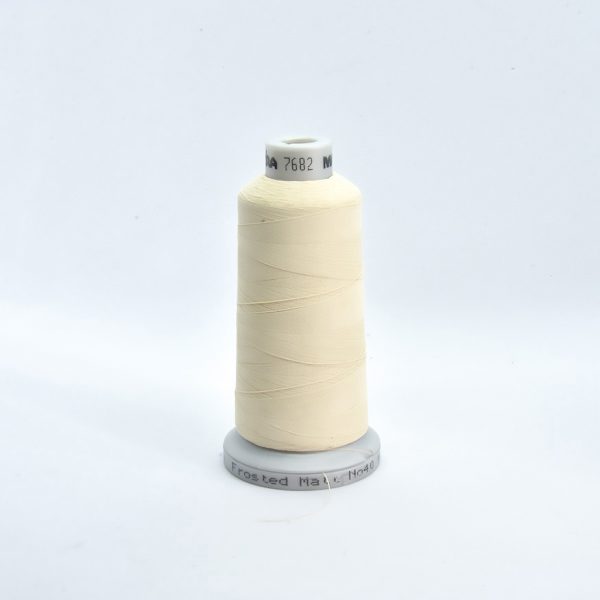 Ata de brodat mata Frosted Madeira 7682, finetea 40, con  1000 metri