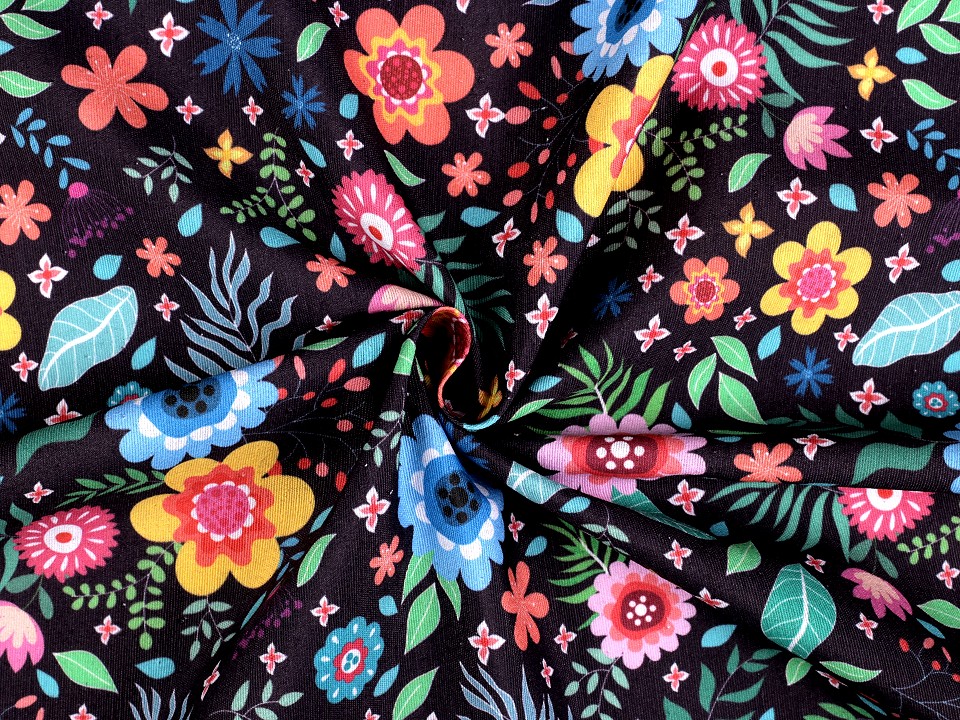 Material decorativ cu motiv floral 380972