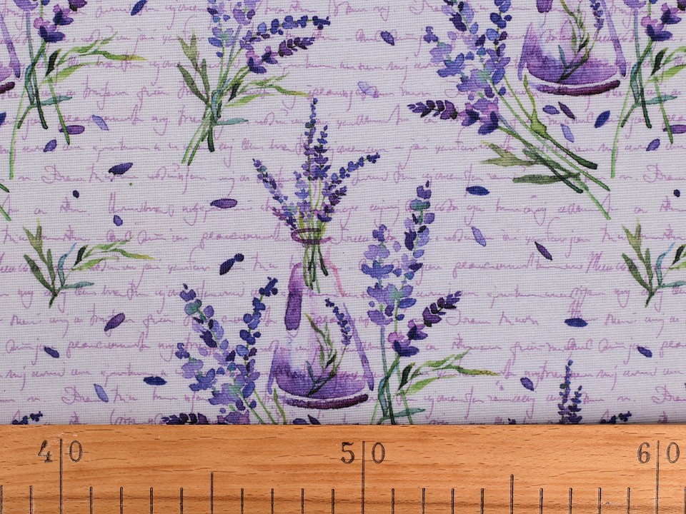 Material decorativ cu motiv levantica