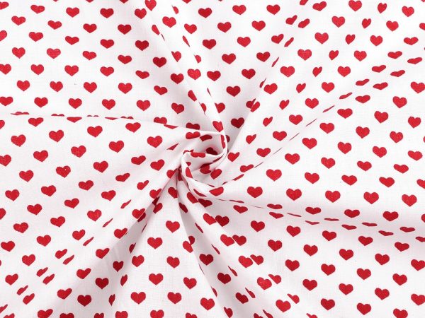 Material din bumbac imprimat cu inimioare