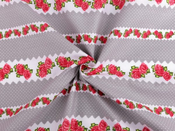 Material din bumbac imprimat cu motiv trandafiri