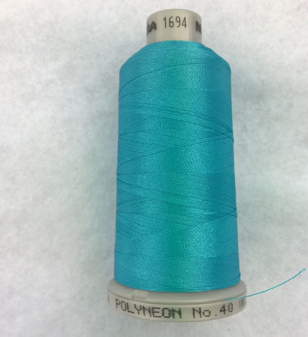 Ata de brodat polyneon Caribbean Blue, finetea 40, con 1000 metri