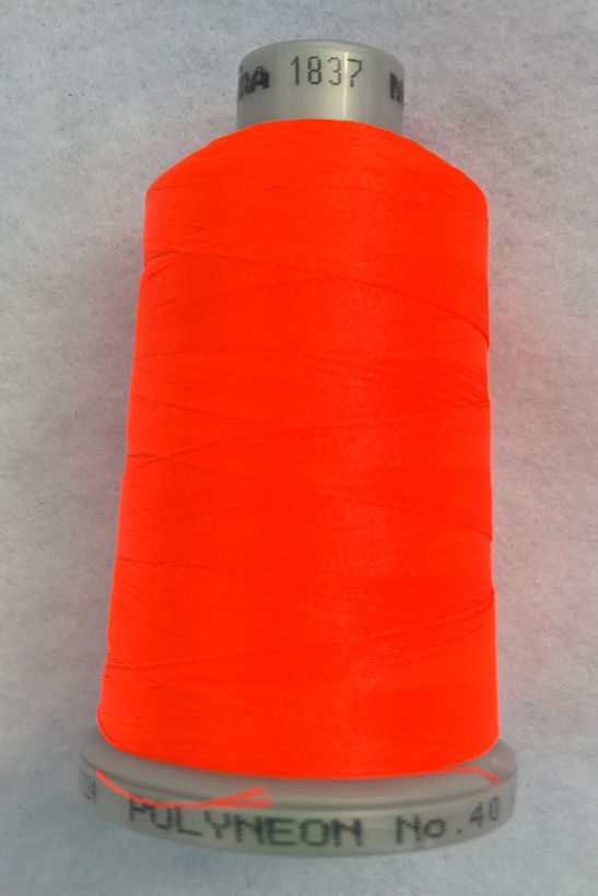 Ata de brodat polyneon Neon Sunkist, finetea 40, con 1000 metri