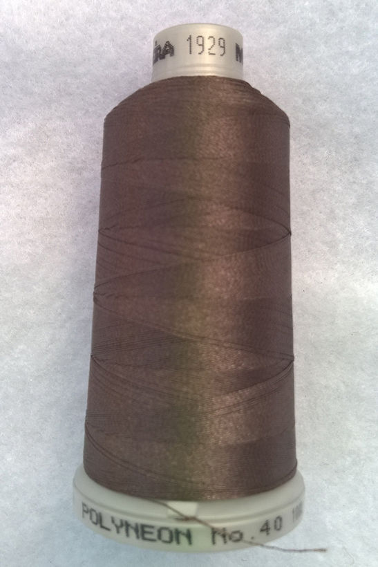 Ata de brodat polyneon Brown Hare, finetea 40, con 1000 metri