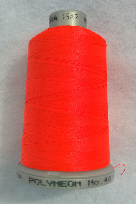 Ata de brodat polyneon Neon Lobster, finetea 40, con 1000 metri