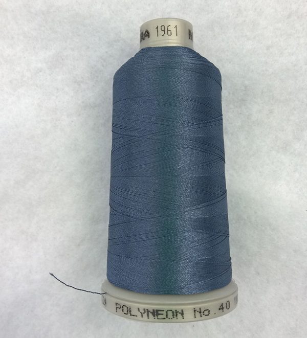Ata de brodat polyneon Blue Spruce, finetea 40, con 1000 metri