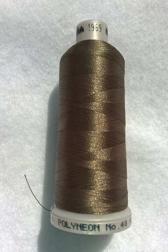 Ata de brodat polyneon Army Green, finetea 40, con 1000 metri