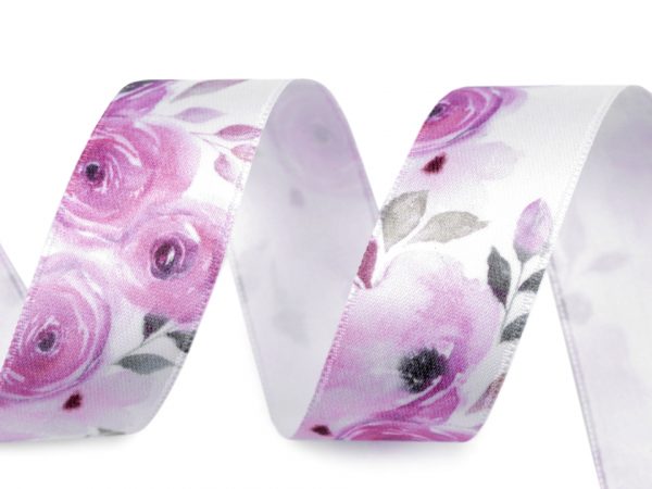 Panglică satinată cu flori de magnolie, lățime 25 mm ST430419